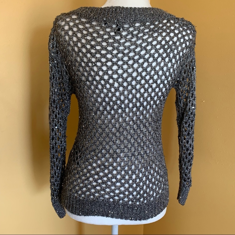 White House Black Market Gray Crochet Wool Sequin Sweater Top Size Small/Med - Picture 2 of 9